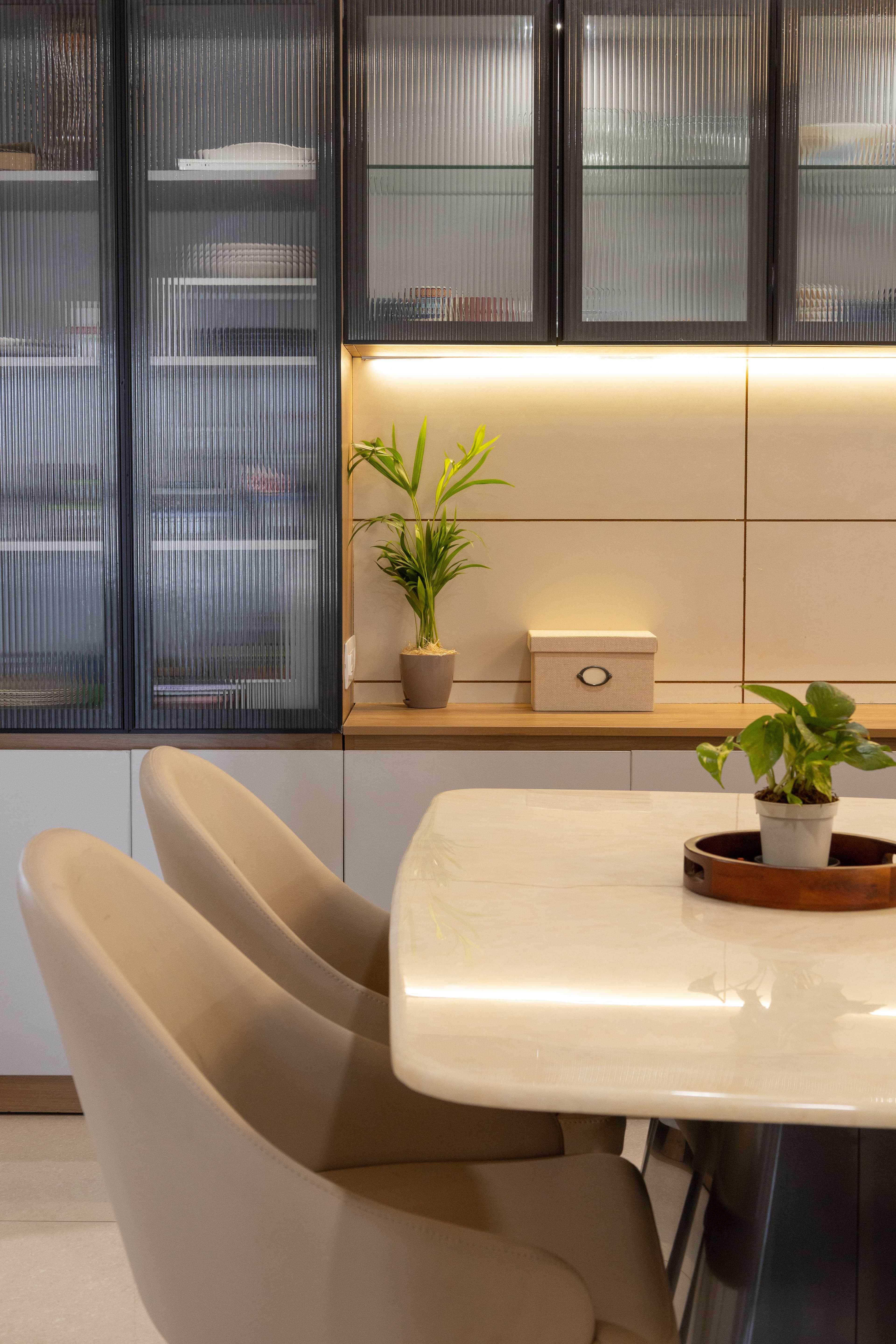 Crockery Unit — Dining Room